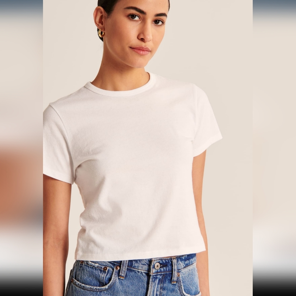 Abercrombie White Crew Neck T Shirt